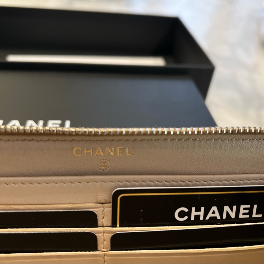 CHANEL Matelasse Quilted Long Zip Around Wallet Wristlet - Picture 11 of 15